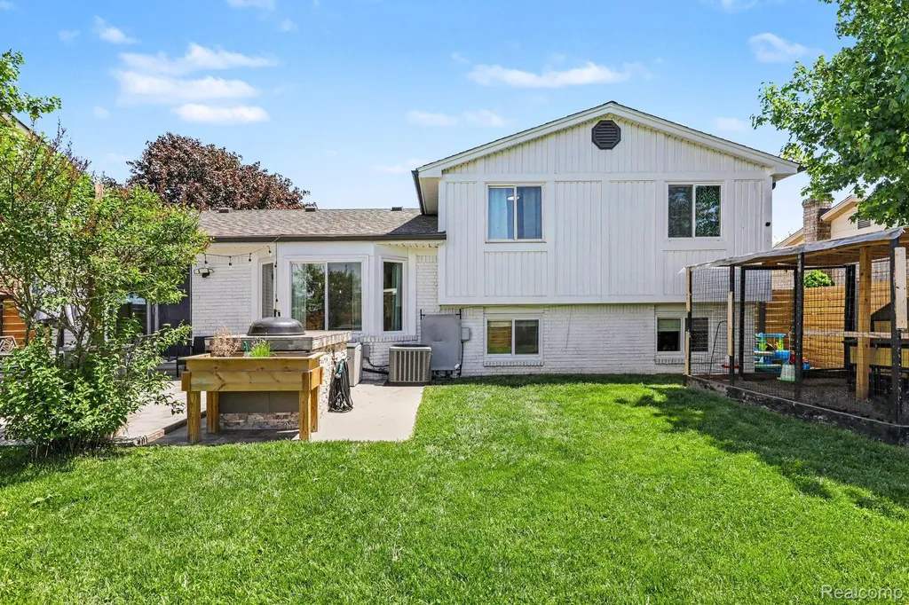 47701 Concord Road Macomb Township MI 48044