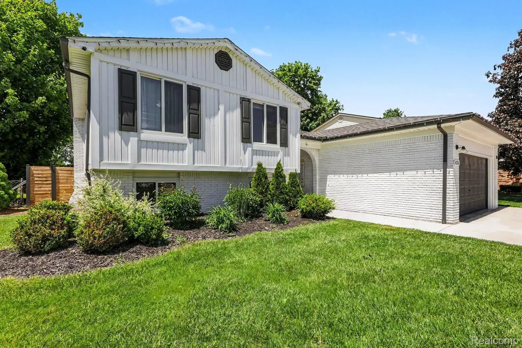 47701 Concord Road Macomb Township MI 48044