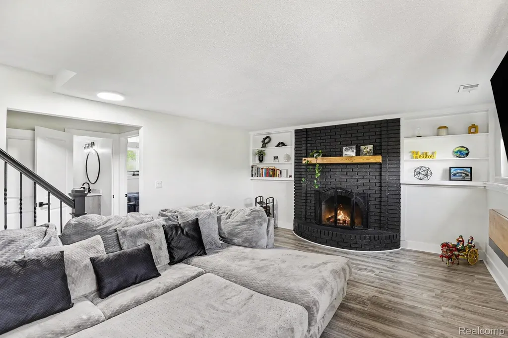 47701 Concord Road Macomb Township MI 48044