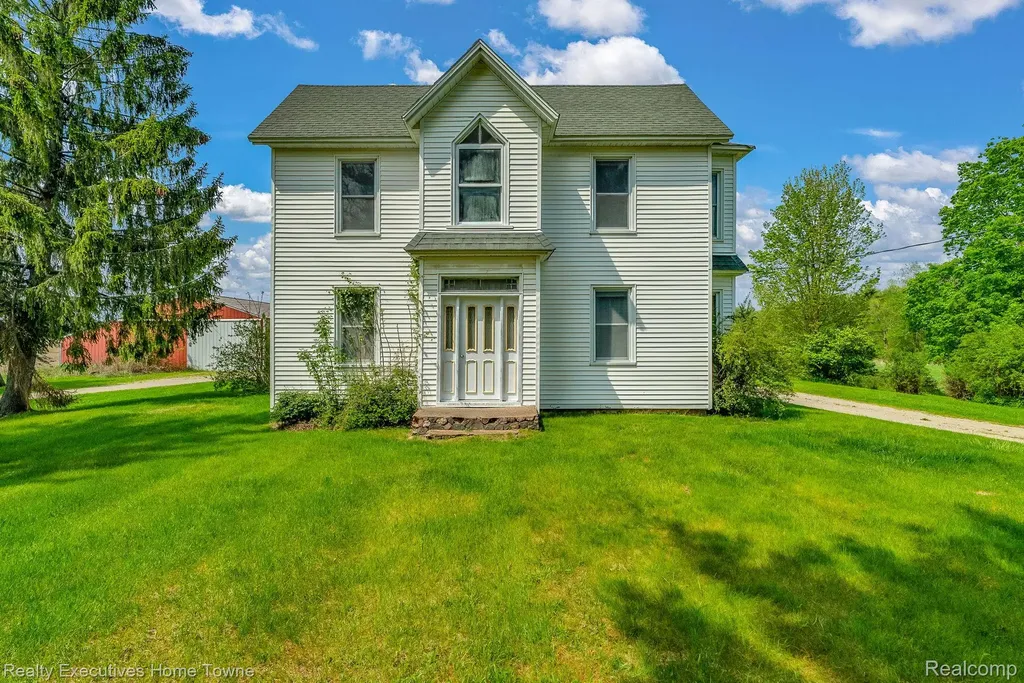 5390 Walker Road Clyde Township MI 48049