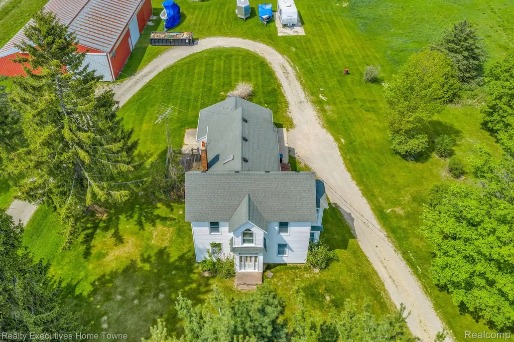 5390 Walker Road Clyde Township MI 48049
