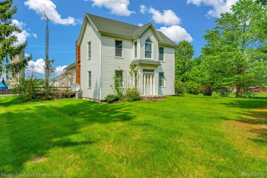 5390 Walker Road Clyde Township MI 48049