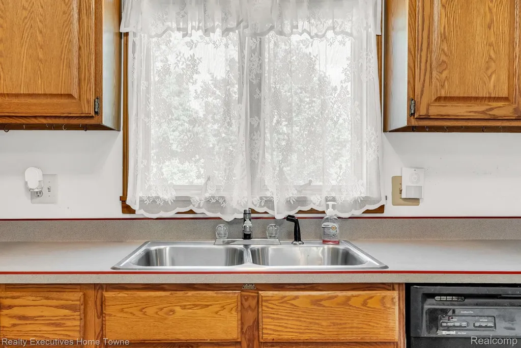 5390 Walker Road Clyde Township MI 48049