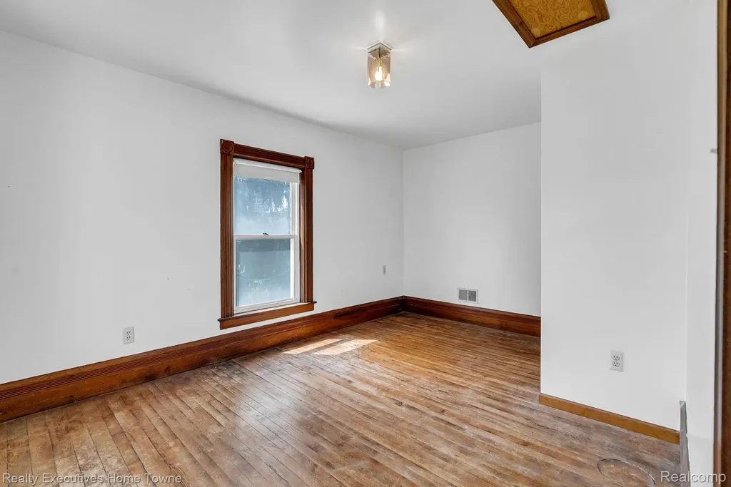 5390 Walker Road Clyde Township MI 48049