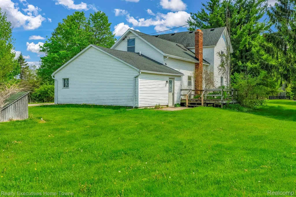5390 Walker Road Clyde Township MI 48049