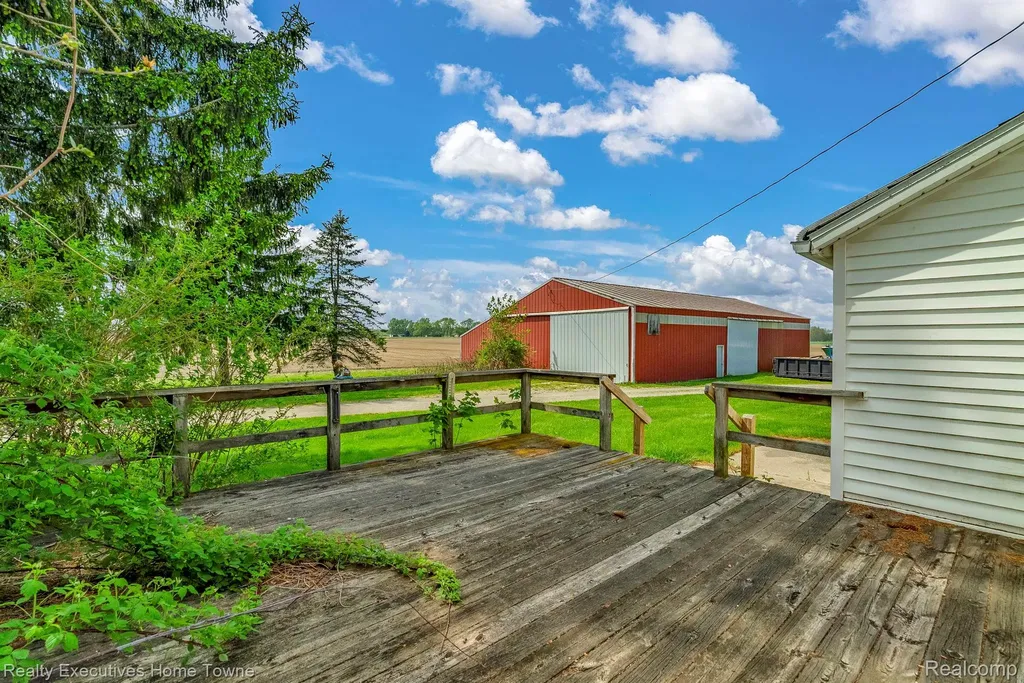 5390 Walker Road Clyde Township MI 48049