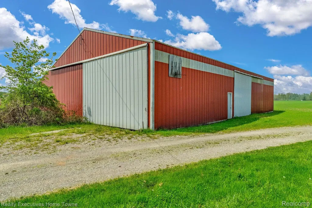5390 Walker Road Clyde Township MI 48049