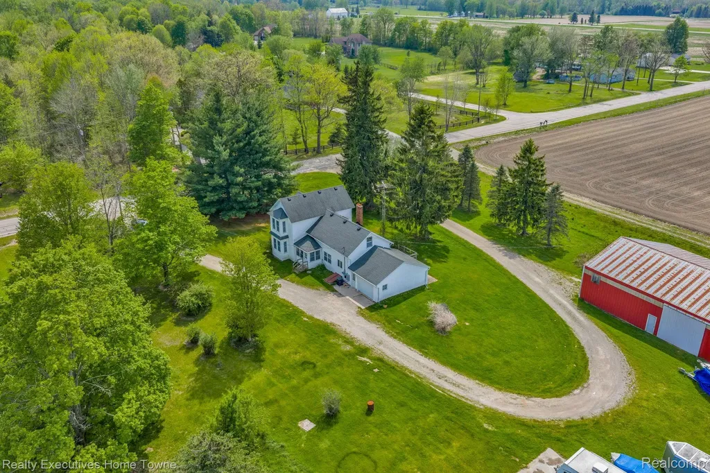 5390 Walker Road Clyde Township MI 48049