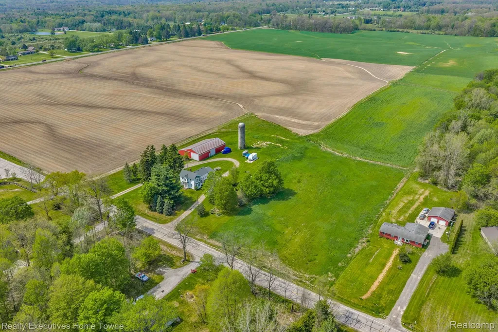 5390 Walker Road Clyde Township MI 48049