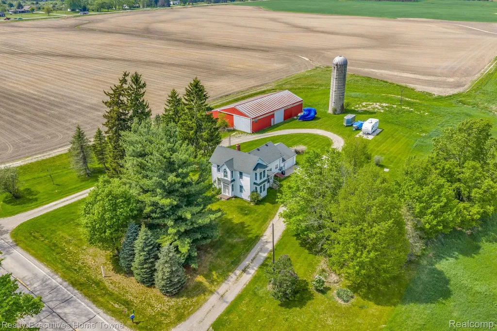 5390 Walker Road Clyde Township MI 48049