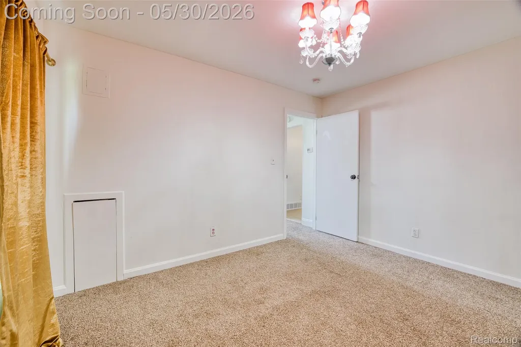 23075 Vance Avenue Hazel Park City MI 48030