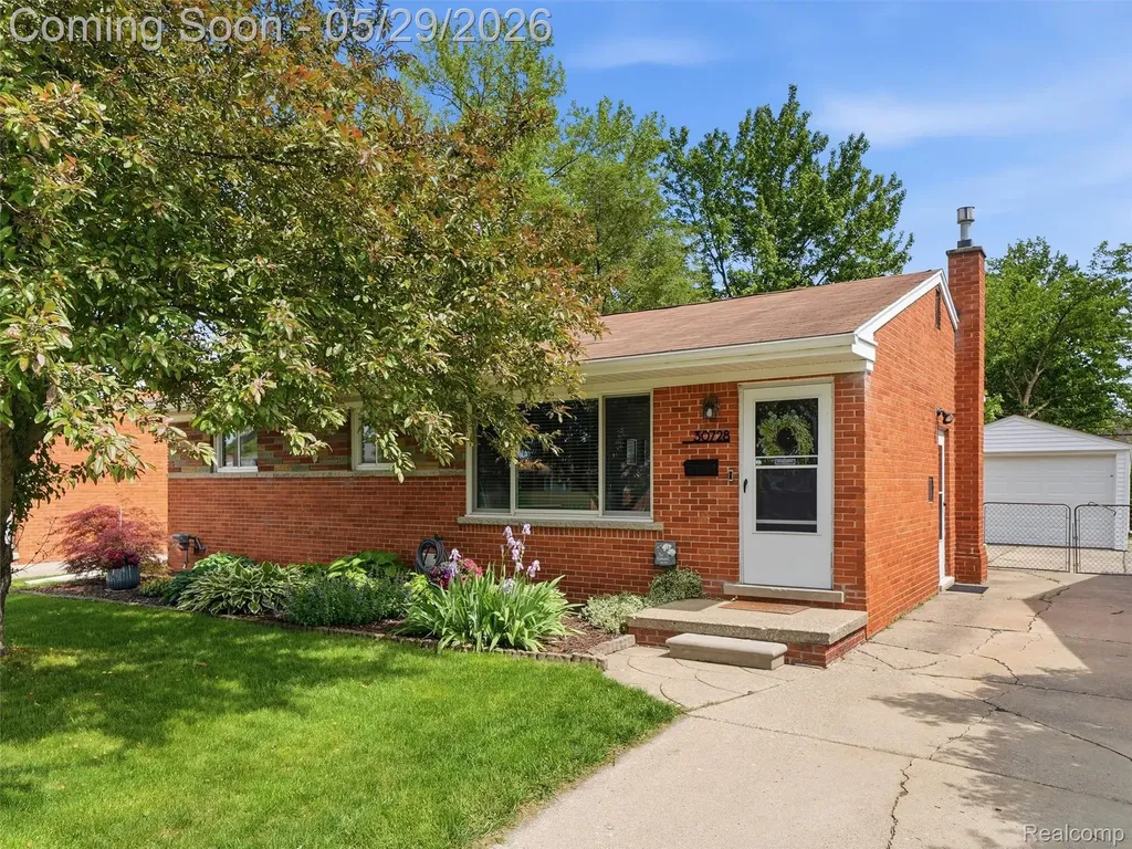 30728 Whittier Avenue Madison Heights City MI 48071