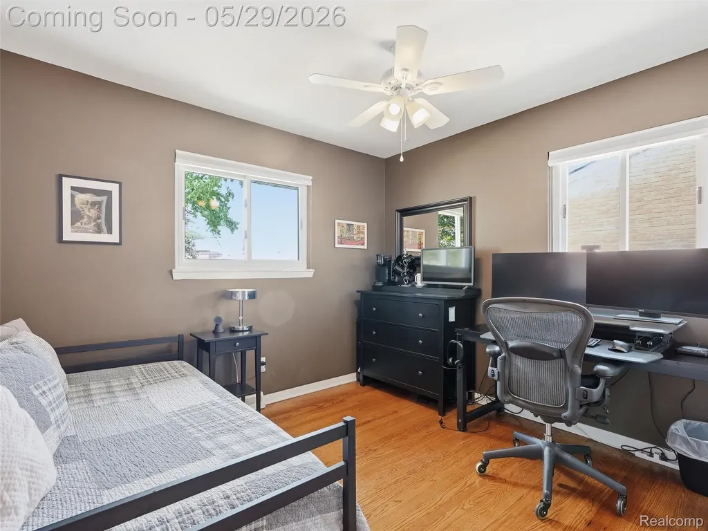 30728 Whittier Avenue Madison Heights City MI 48071