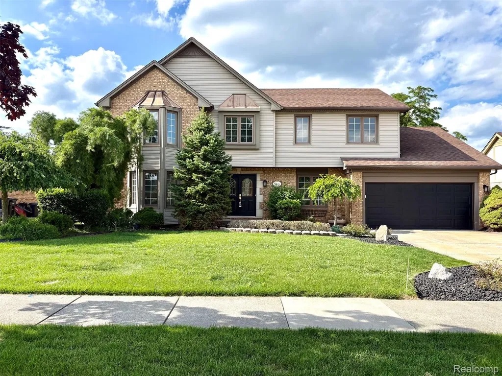 34650 Fairfax Drive Livonia City MI 48152