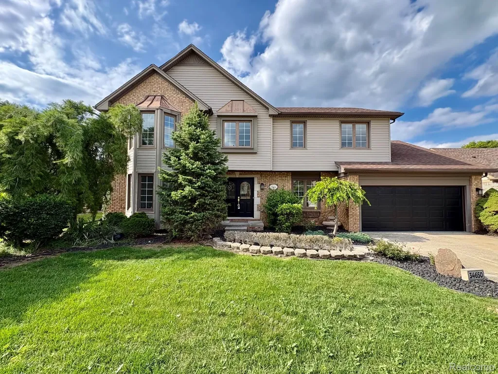 34650 Fairfax Drive Livonia City MI 48152