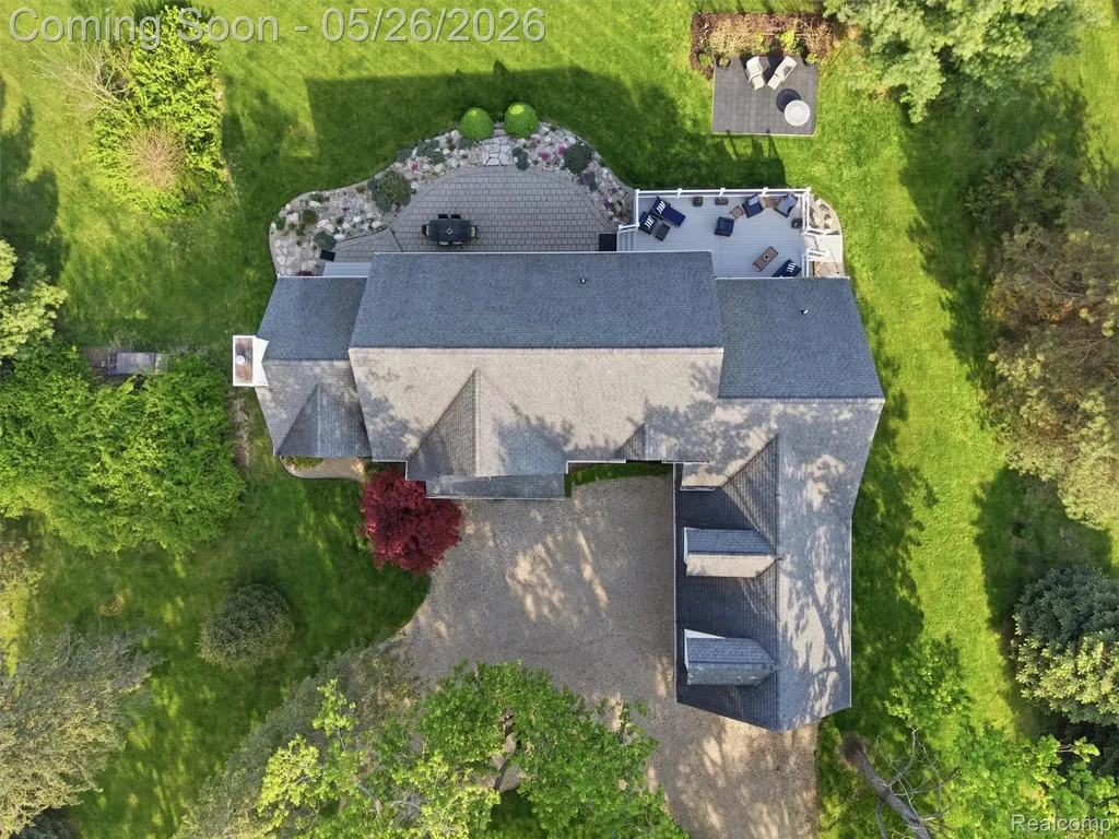 1185 Avon Circle W Rochester Hills City MI 48309