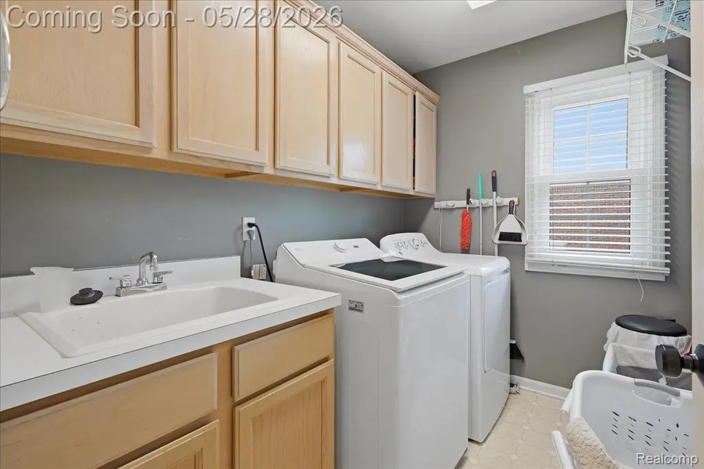 3703 Hidden Forest Drive Orion Charter Township MI 48359