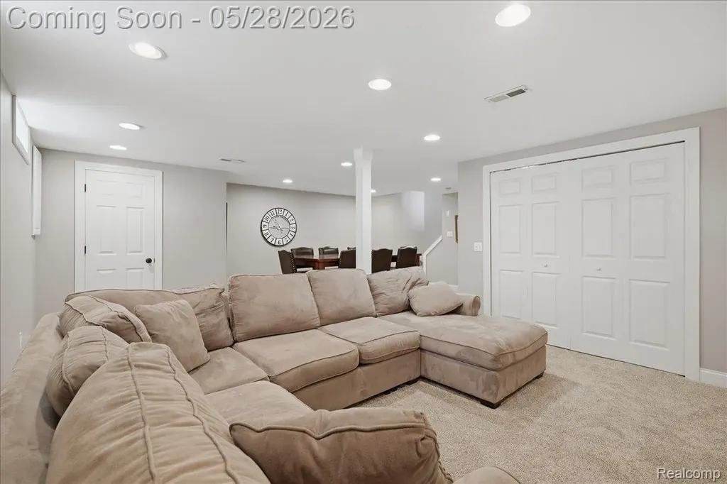 3703 Hidden Forest Drive Orion Charter Township MI 48359
