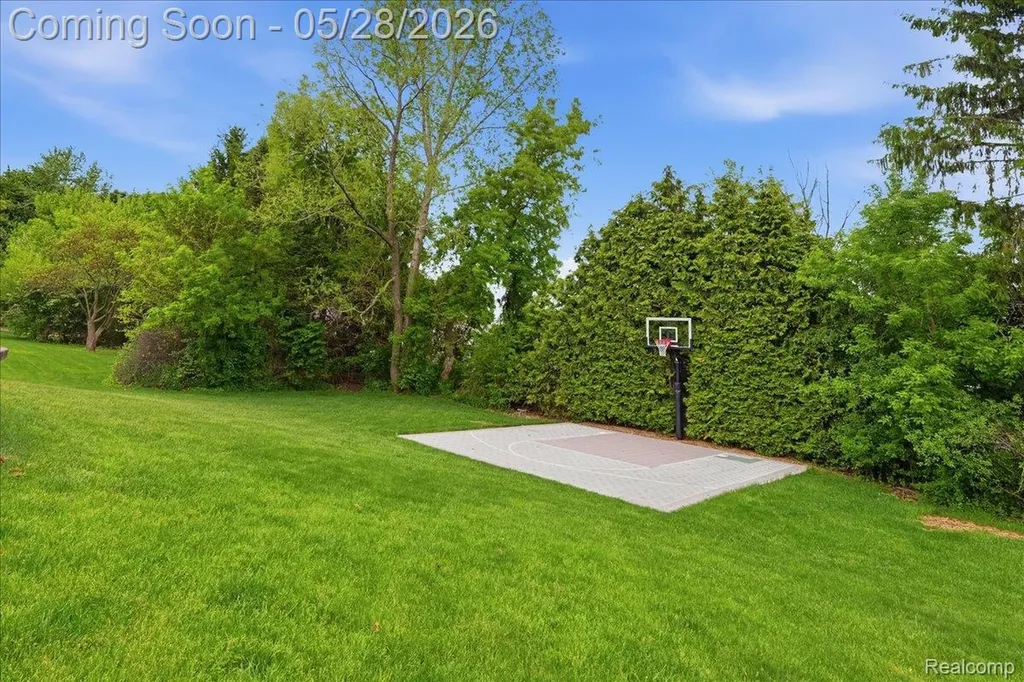 3703 Hidden Forest Drive Orion Charter Township MI 48359