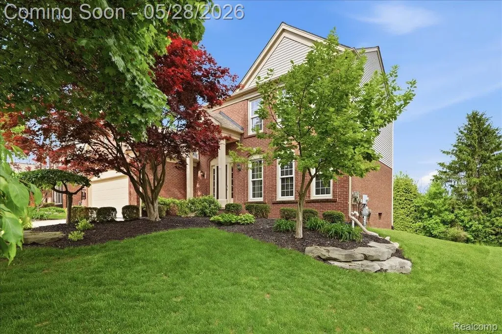 3703 Hidden Forest Drive Orion Charter Township MI 48359