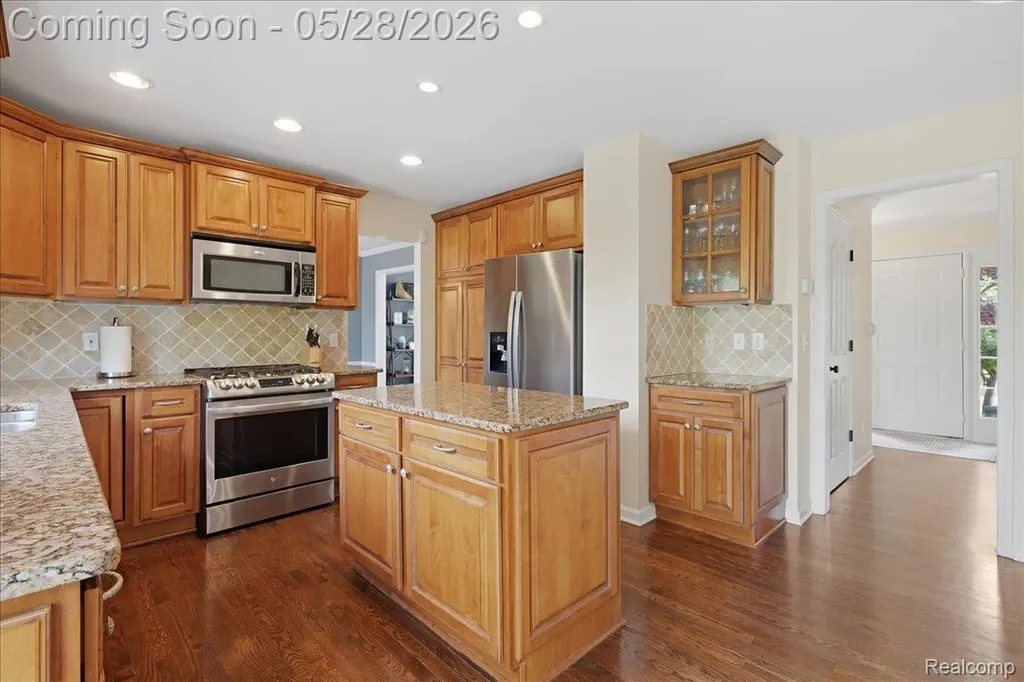 3703 Hidden Forest Drive Orion Charter Township MI 48359