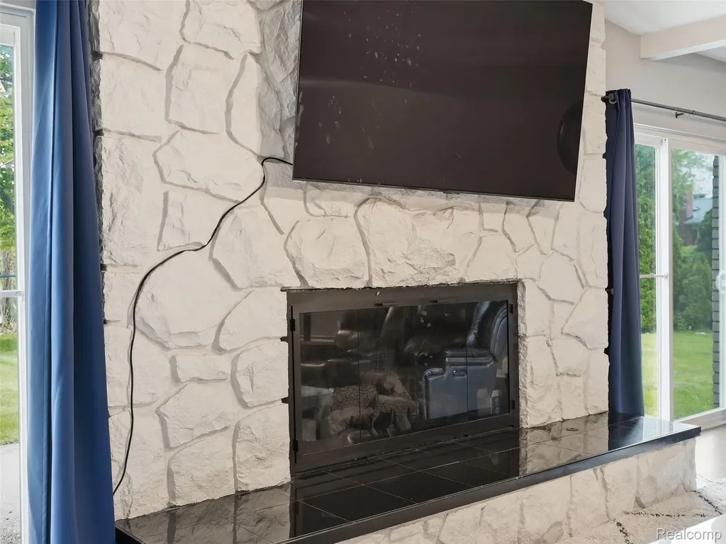 37296 Maple Leaf Court Clinton Charter Township MI 48036