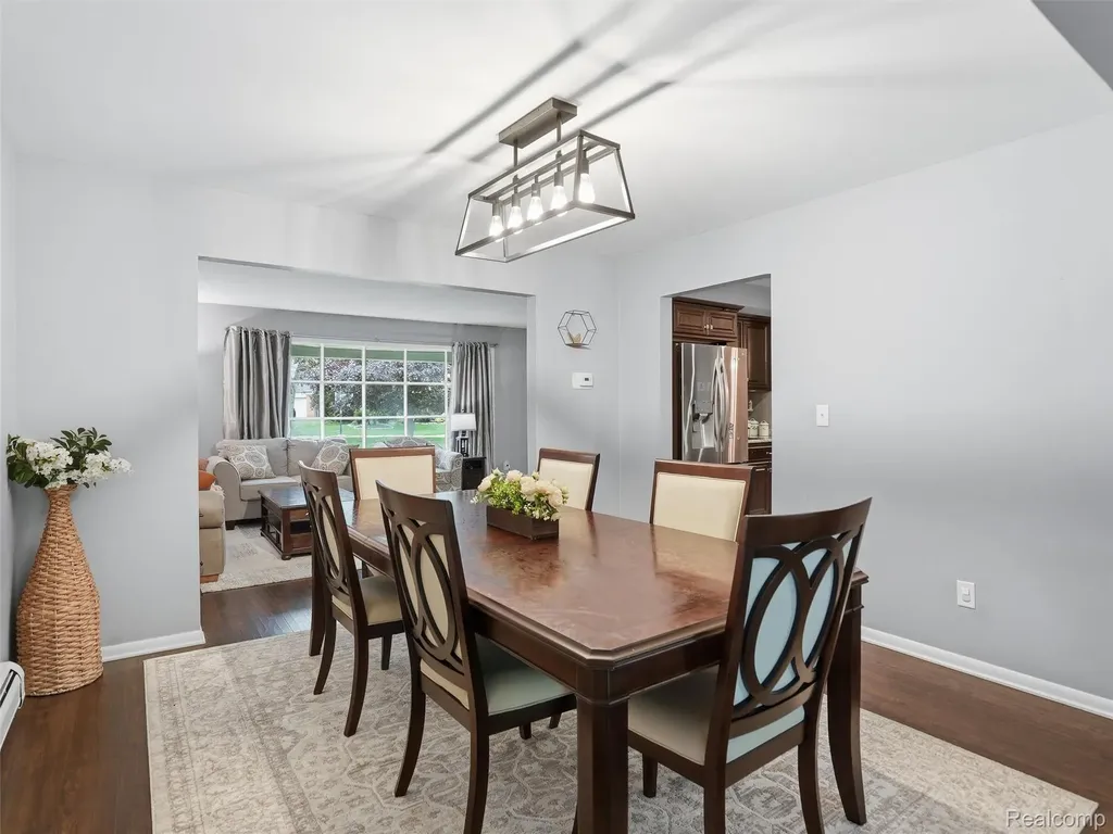 37296 Maple Leaf Court Clinton Charter Township MI 48036