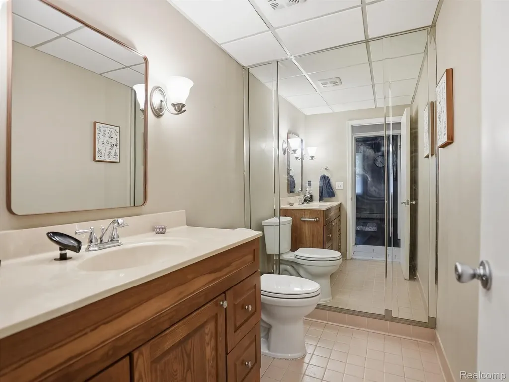 37296 Maple Leaf Court Clinton Charter Township MI 48036