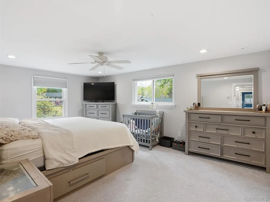 37296 Maple Leaf Court Clinton Charter Township MI 48036