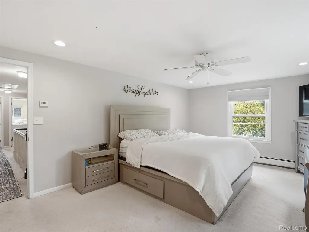 37296 Maple Leaf Court Clinton Charter Township MI 48036