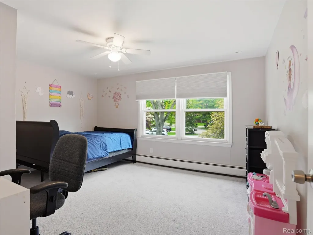 37296 Maple Leaf Court Clinton Charter Township MI 48036