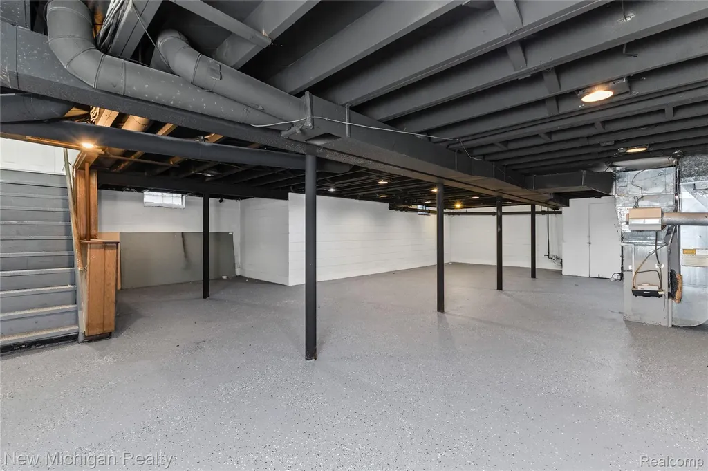 21901 Harding Street Oak Park City MI 48237