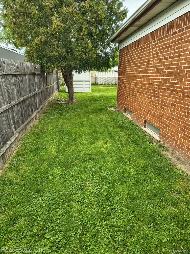 30866 Middlebury Street Westland City MI 48186