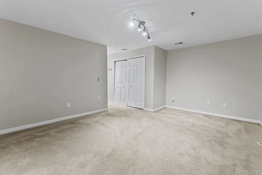 43127 Strand Drive Sterling Heights City MI 48313