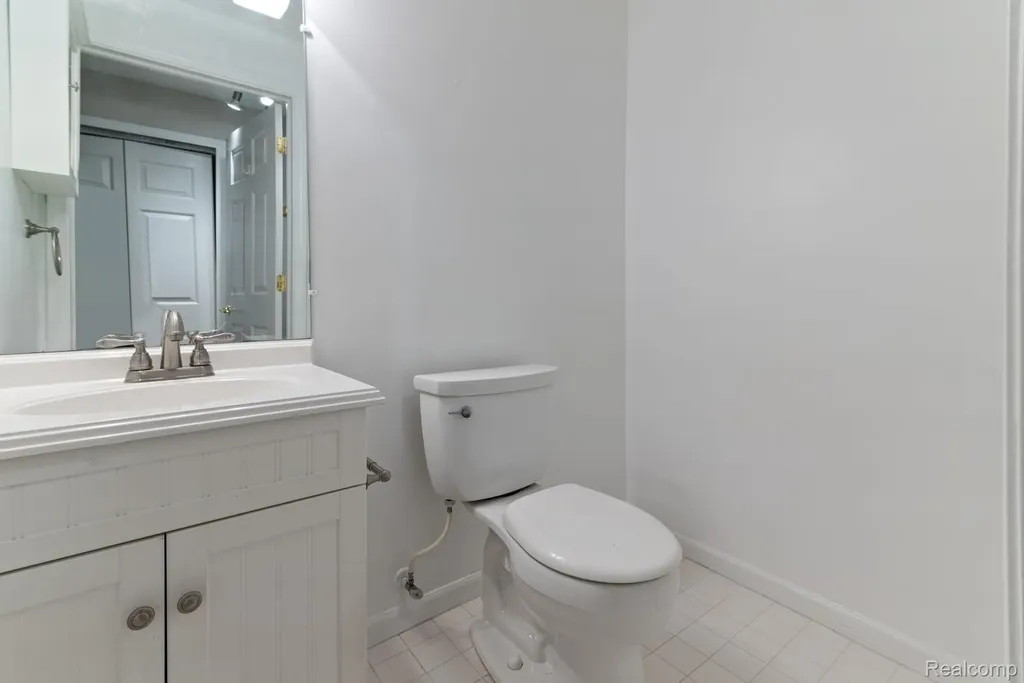 43127 Strand Drive Sterling Heights City MI 48313