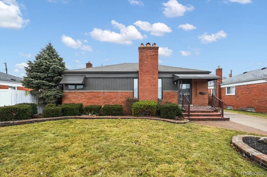 31229 Share Street St. Clair Shores City MI 48082