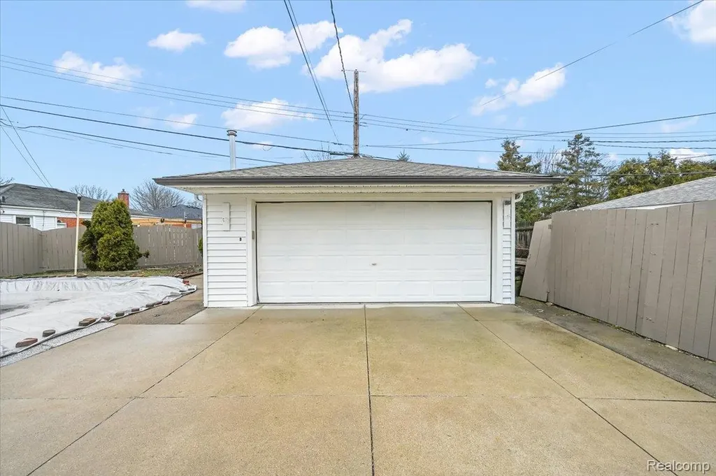 31229 Share Street St. Clair Shores City MI 48082