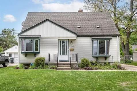 1863 Thomas Avenue Berkley City MI 48072