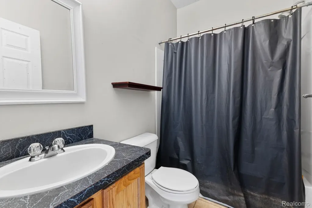 14267 Vauxhall Drive Sterling Heights City MI 48313