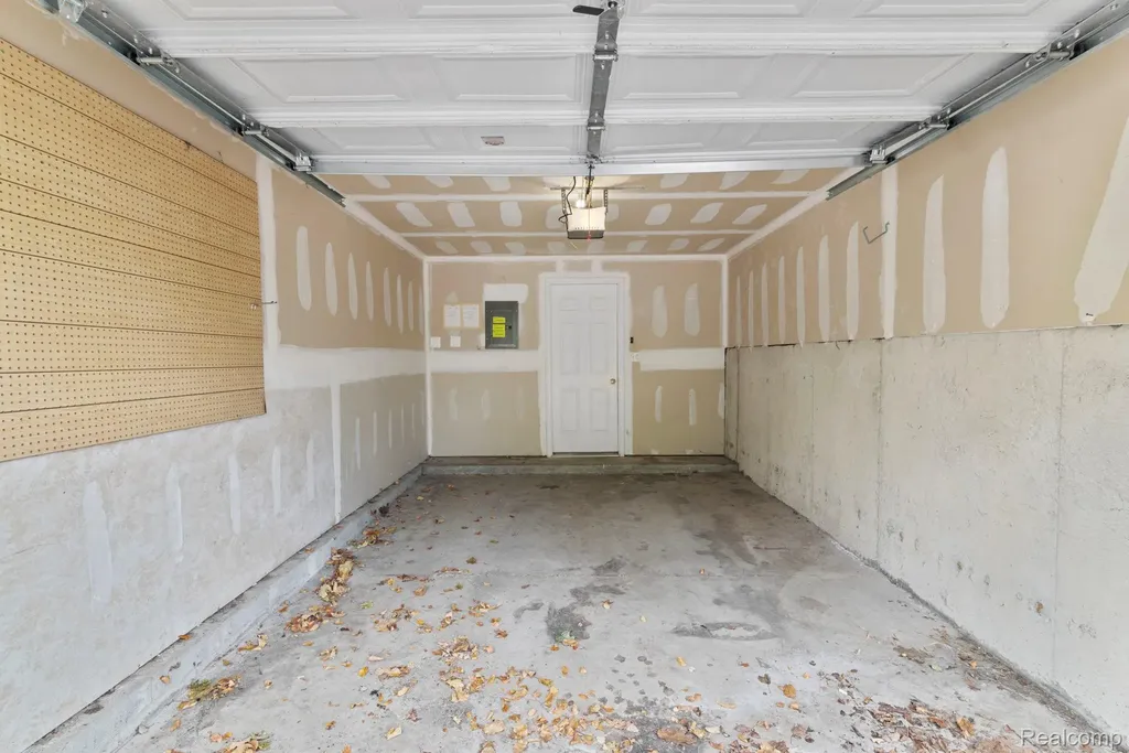 14267 Vauxhall Drive Sterling Heights City MI 48313