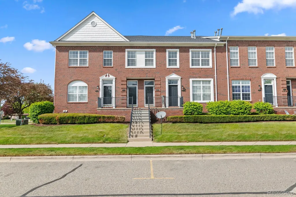 14267 Vauxhall Drive Sterling Heights City MI 48313