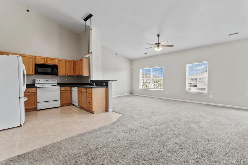 14267 Vauxhall Drive Sterling Heights City MI 48313