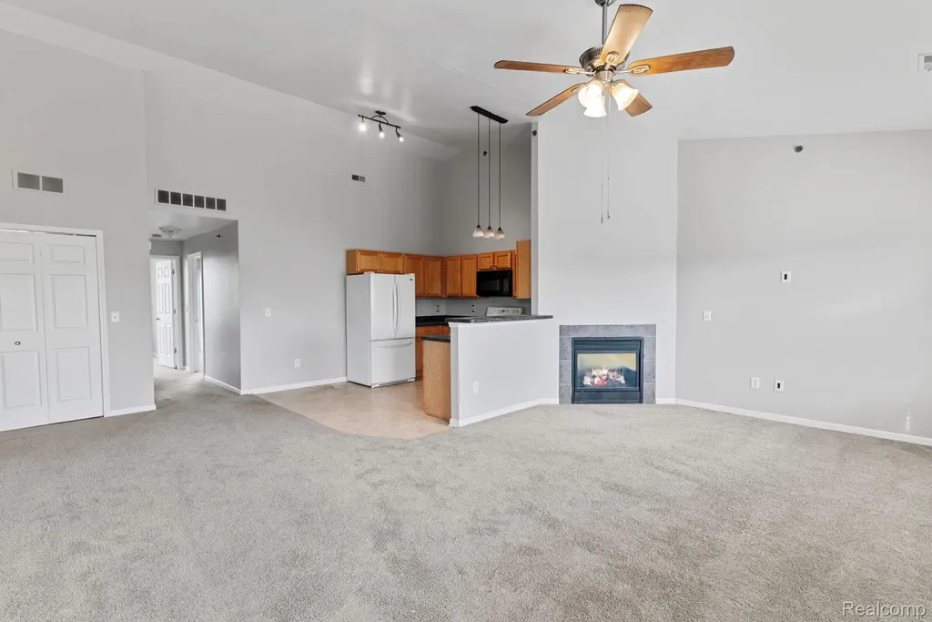 14267 Vauxhall Drive Sterling Heights City MI 48313
