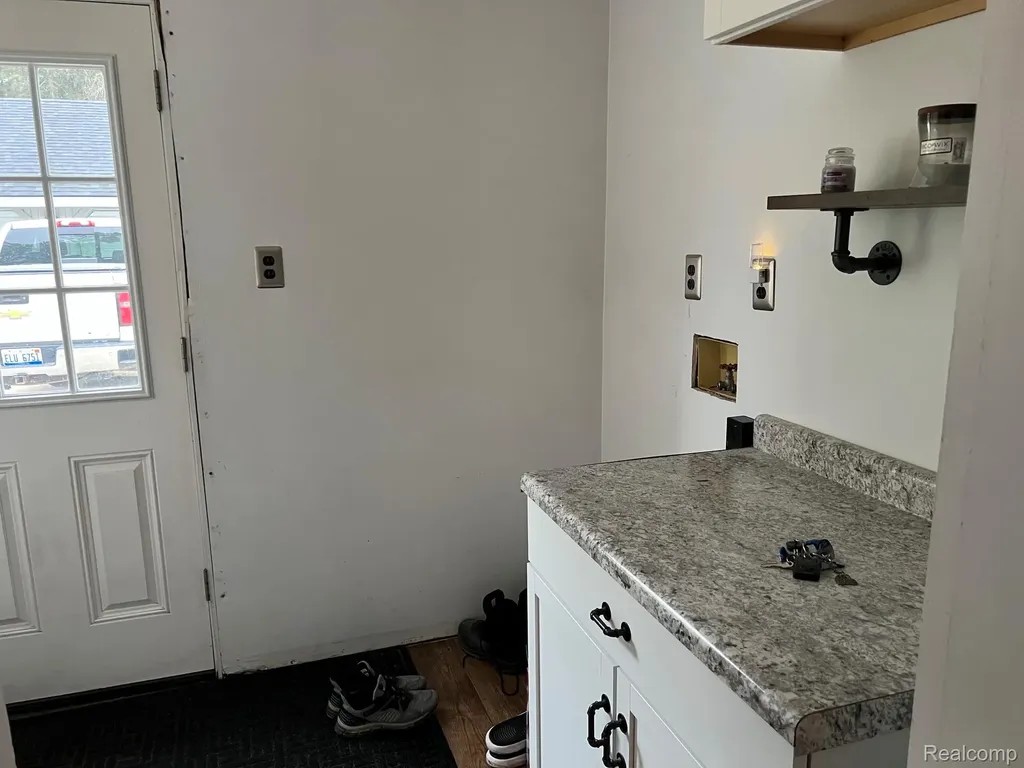 25 W Hunters Creek Road Lapeer Township MI 48446
