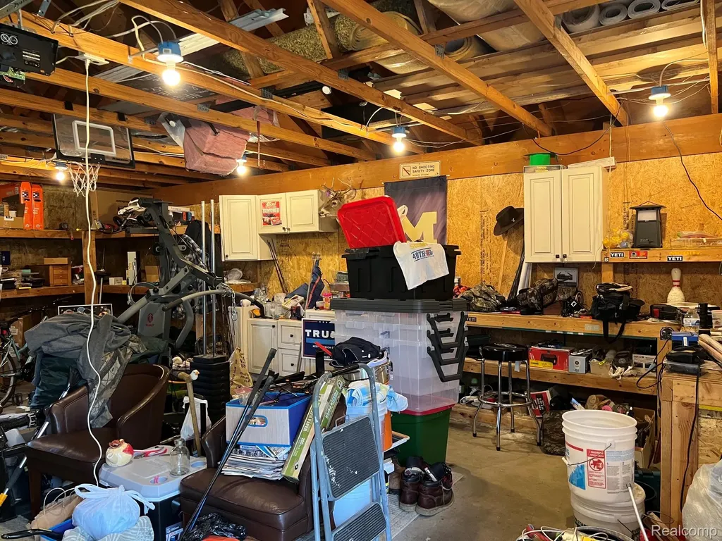 25 W Hunters Creek Road Lapeer Township MI 48446