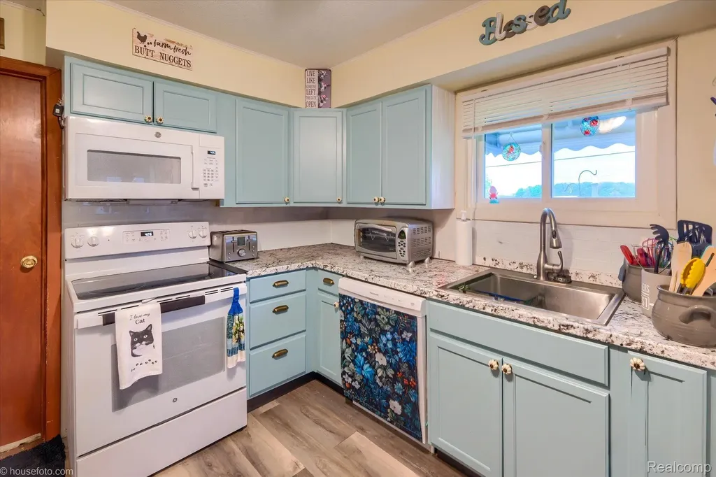 9254 N Genesee Road Thetford Township MI 48458