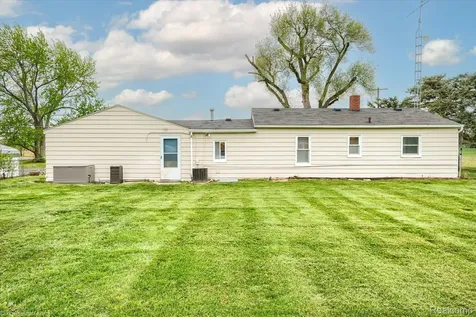 9254 N Genesee Road Thetford Township MI 48458