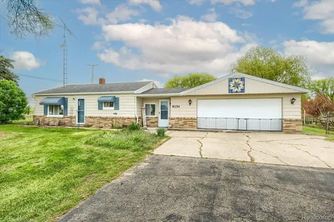 9254 N Genesee Road Thetford Township MI 48458