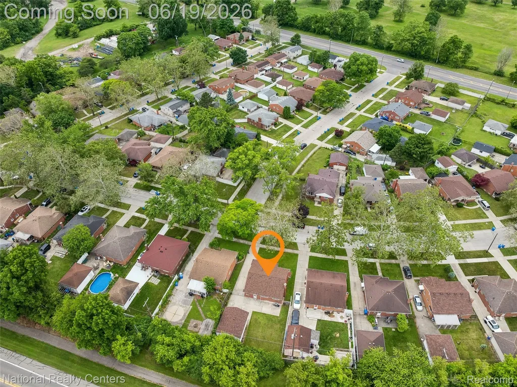 8108 Whitefield Street Dearborn Heights City MI 48127