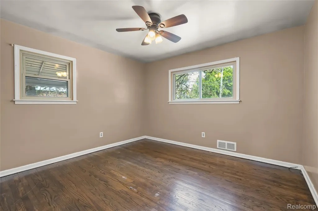 27230 W 6 Mile Road Redford Charter Township MI 48240